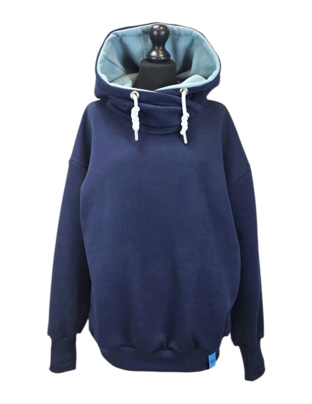 Bluza-Kameleon-jelen-w-lesie